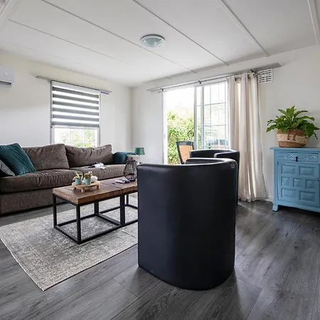 Alpesi faház 32, Woods, Big Garden, Private Parking , Ac & Privacy! Oisterwijk