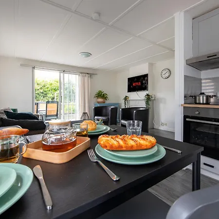 Alpesi faház 32, Woods, Big Garden, Private Parking , Ac & Privacy!