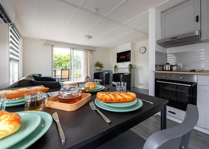 Σαλέ 32, Woods, Big Garden, Private Parking , Ac & Privacy!