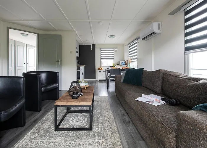 Σαλέ 32, Woods, Big Garden, Private Parking , Ac & Privacy! *