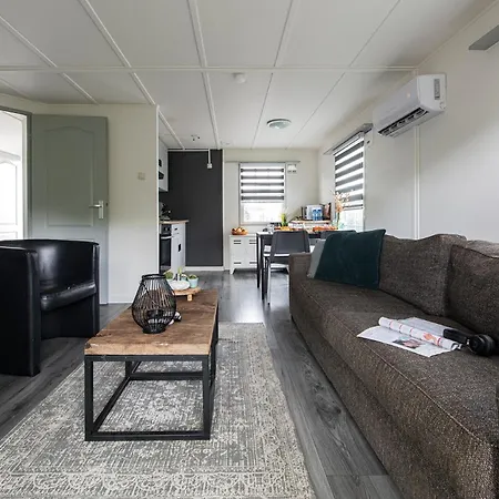 Chalet 32, Woods, Big Garden, Private Parking , Ac & Privacy! *